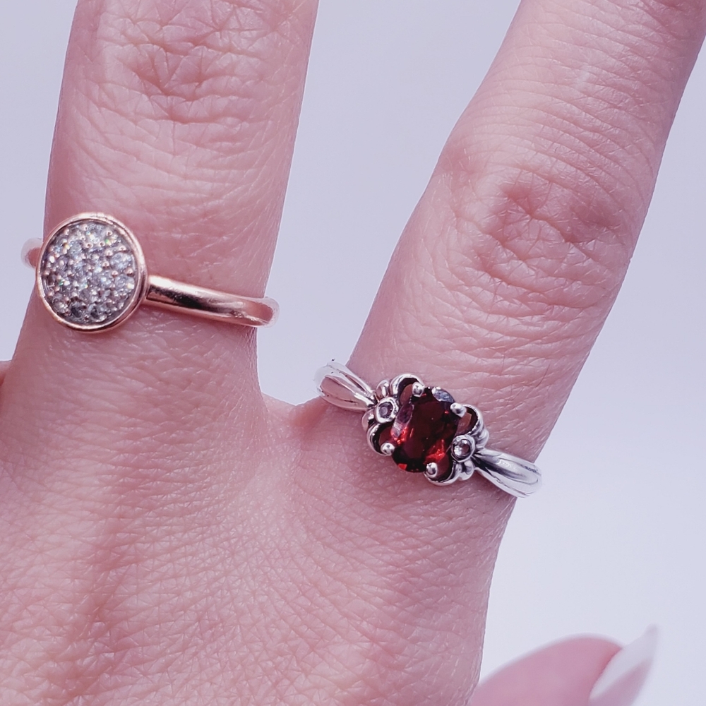 Genuine Oval Garnet & White Topaz 925 Sterling Silver Ring - Picture 4 of 7